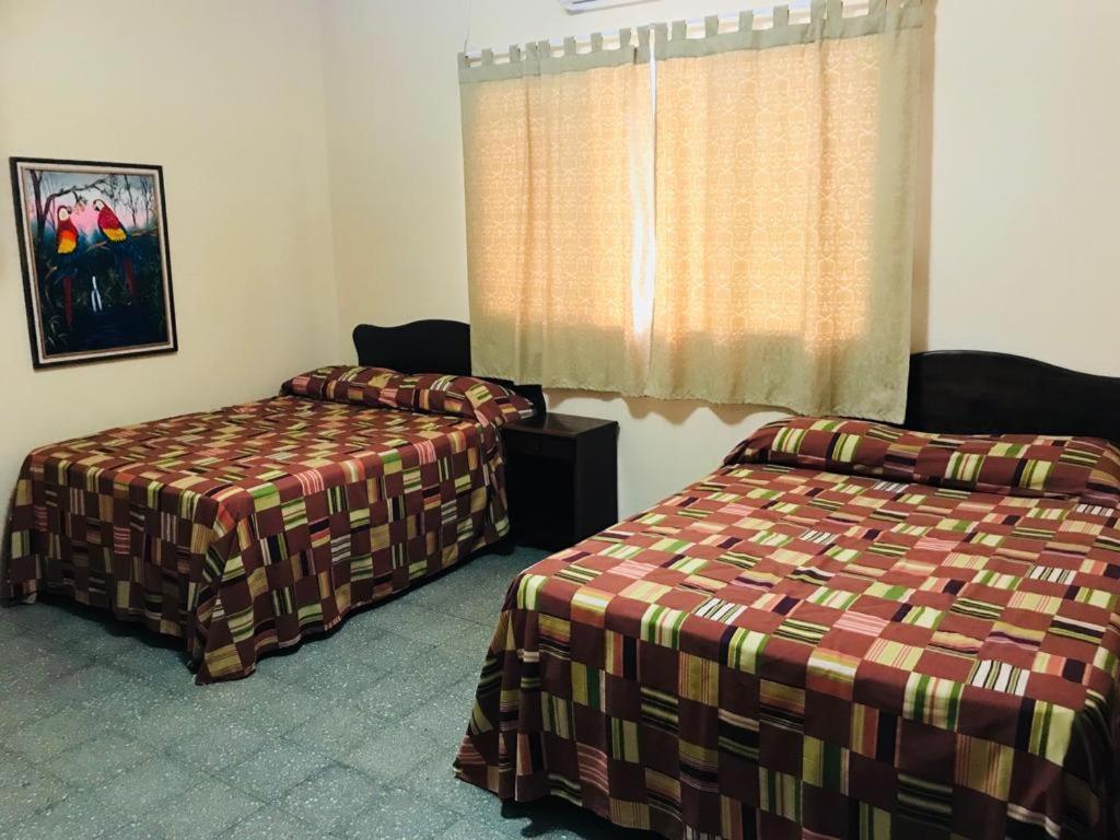 Hotel El Reformador プエルト・バリオス エクステリア 写真