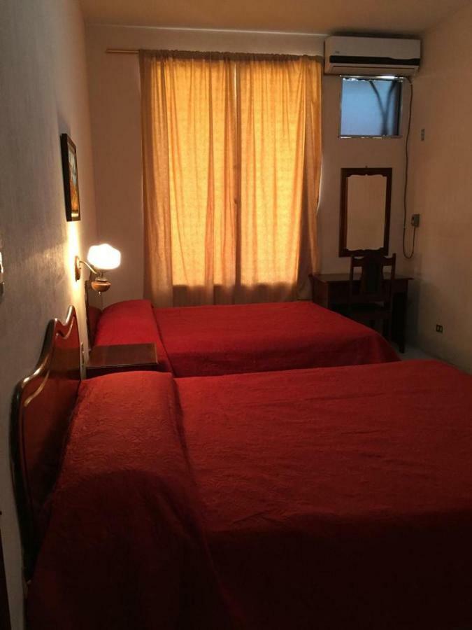 Hotel El Reformador プエルト・バリオス エクステリア 写真